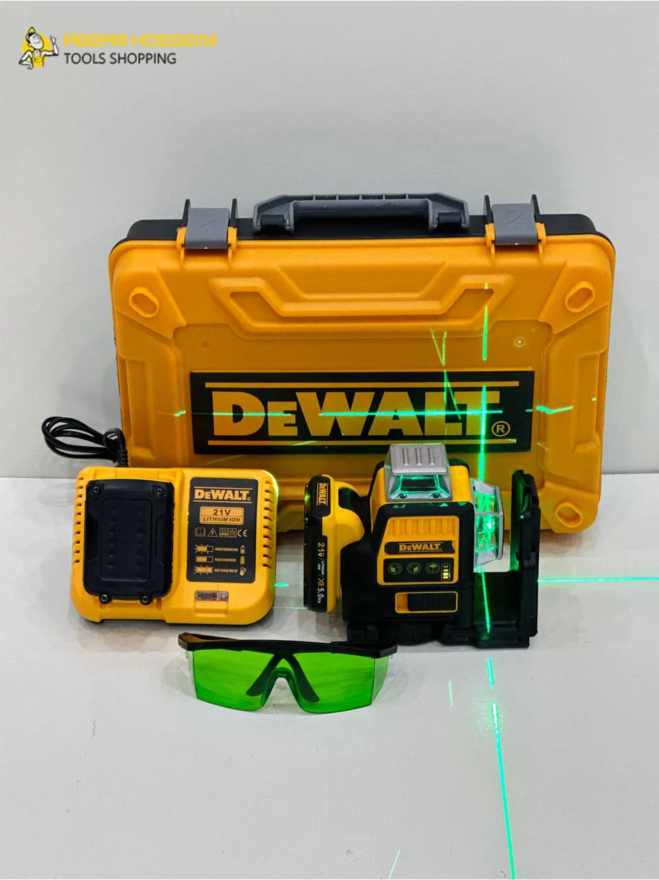 ویژگی های برجسته تراز لیزری سه بعدی دیوالت مدل DW21V