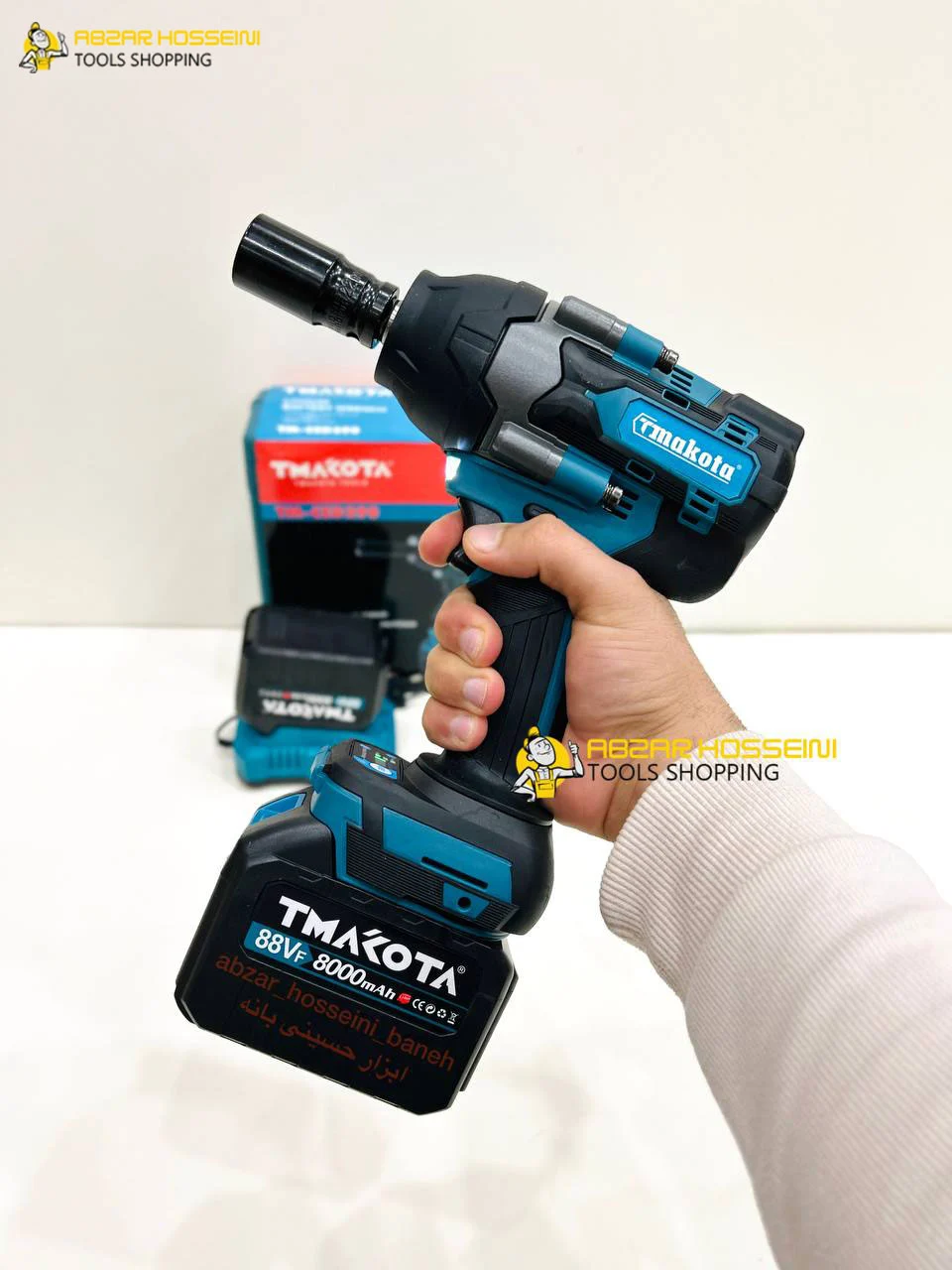 بکس شارژی صنعتی ماکوتا مدل TM-290